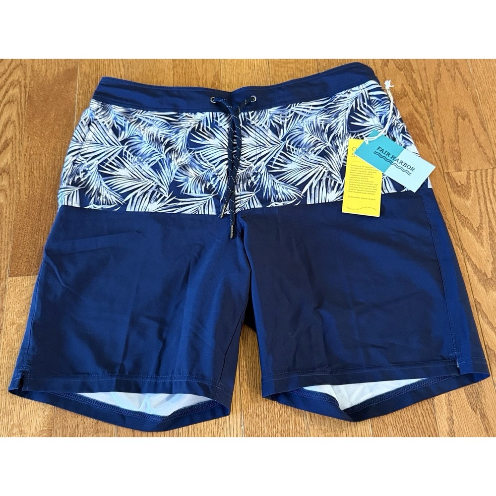 NWT Fair Harbor The Ozone 7 Inch Shorts Lined Men's Large Navy Floral Pattern